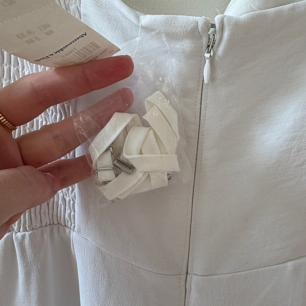 Abercrombie & Fitch Strapless Premium Crepe Wide Leg Jumpsuit White Small NWT - Picture 7 of 16